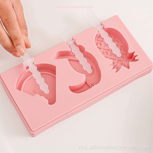 Acuan ais krim strawberi jello dengan penutup